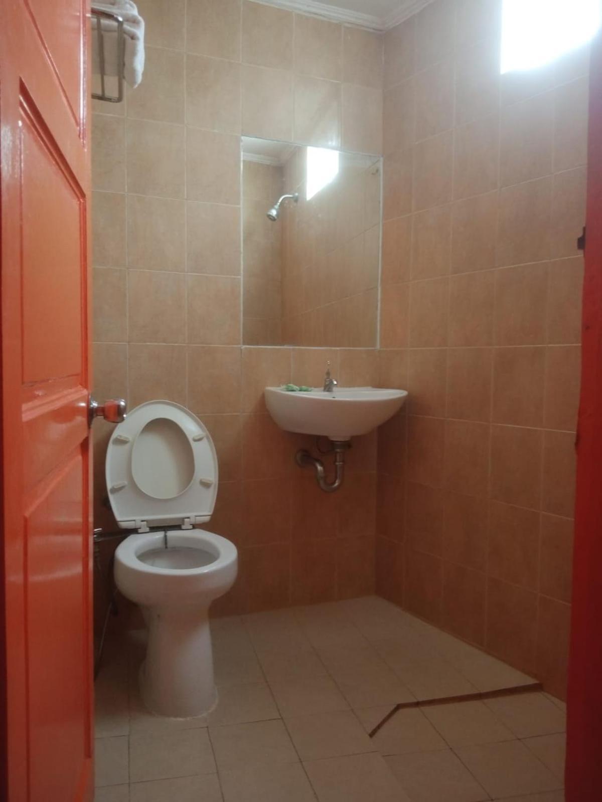 Plaza Hotel Harco Mangga Dua Jacarta Exterior foto